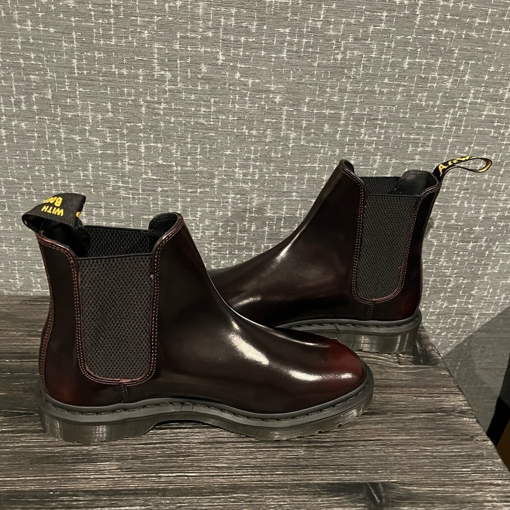 NIB Doc Dr Martens GRAEME Arcadia Leather Chelsea Boots CHERRY RED - Picture 8 of 11